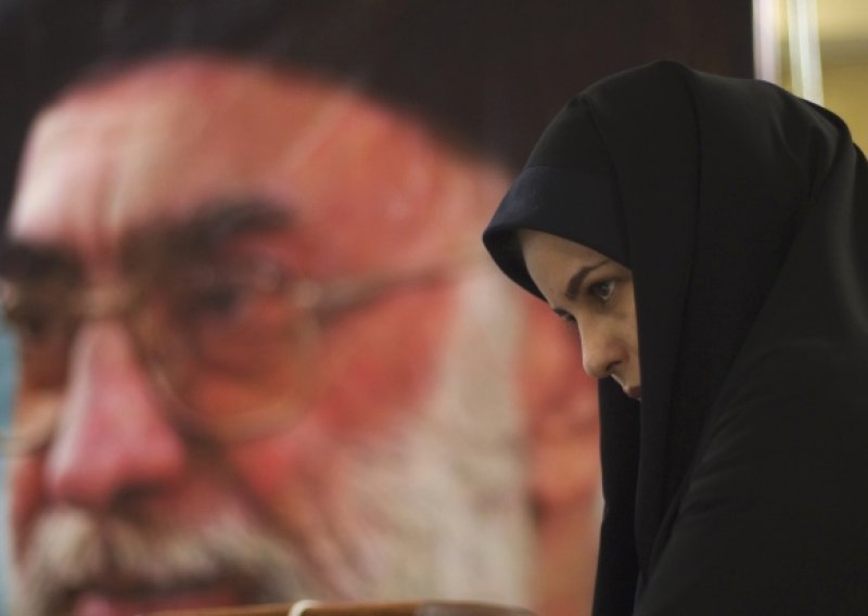 Iran zabranio ženama da se kandidiraju za predsjednicu