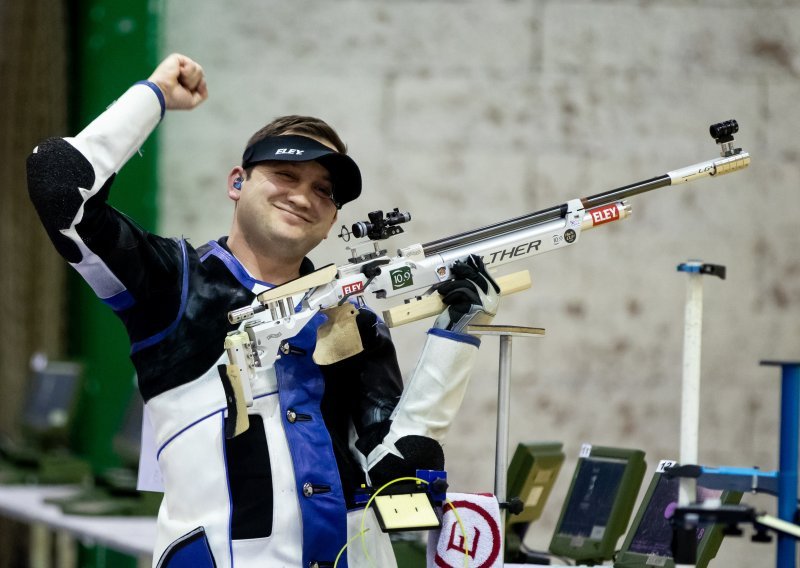 Hrvatski streličari na EP-u u Wroclawu 'upucali' srebrnu medalju; u finalu preko Rusa nije išlo