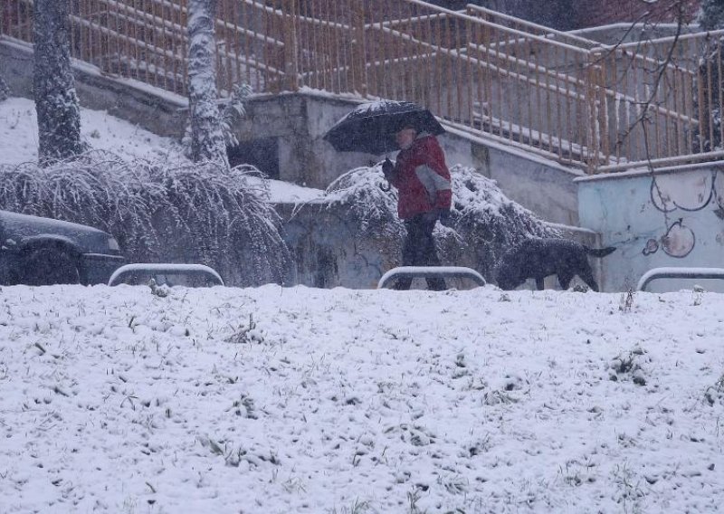 Pola Zagreba bez grijanja, do Rijeke se ne može!