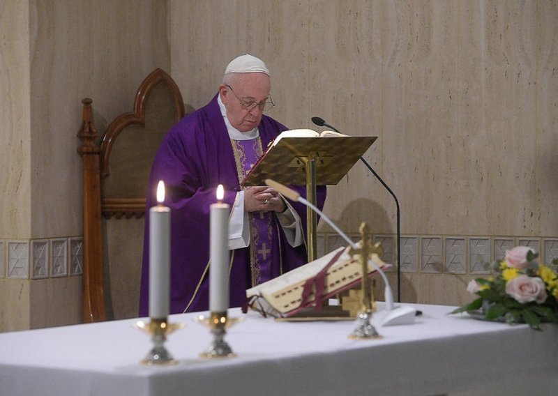 Odgođena konferencija o svjetskoj ekonomiji na kojoj je trebao govoriti i Papa