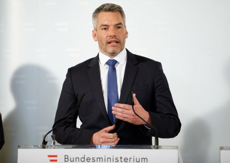 Ministar: Austrija će zaustaviti sve migrante koji pokušaju prijeći njezinu granicu