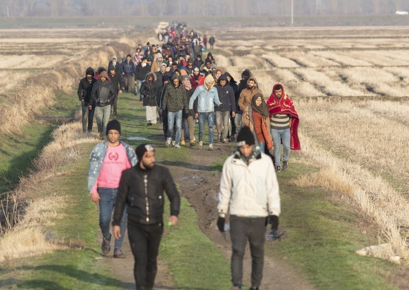 EU od Turske očekuje da poštuje dogovor o migrantima, Berlin podsjeća da im je isplaćeno 3,2 milijarde eura
