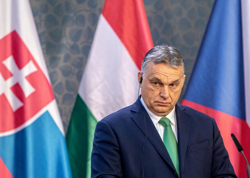 Orban traži veće ovlasti u borbi protiv koronavirusa