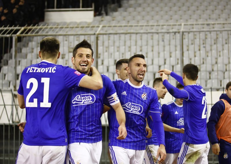 [VIDEO] Arijan Ademi nakon pobjede na Poljudu napravio nešto što će Nenad Bjelica dugo pamtiti, a onda se zaorilo: 'Dinamo, Dinamo'