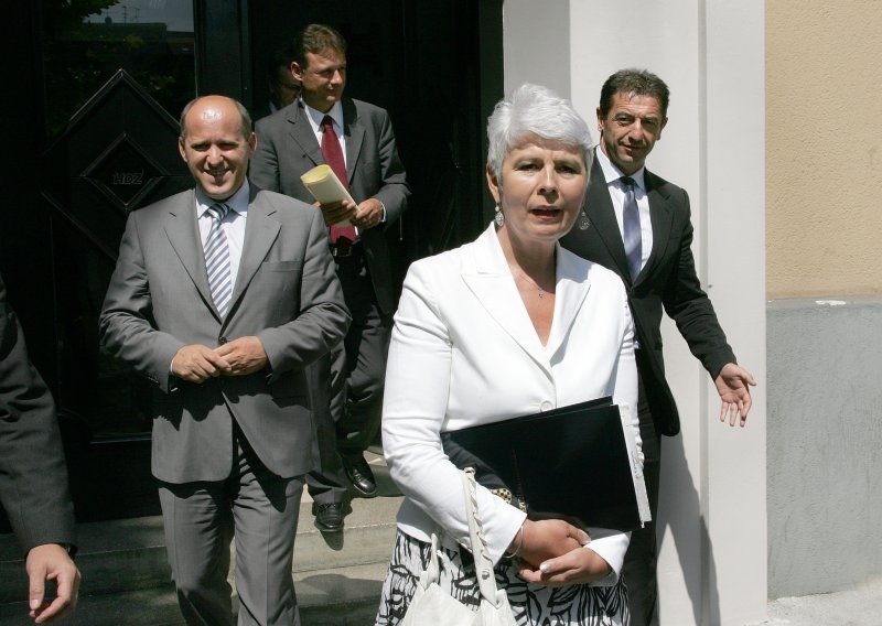 Kosor: 'Država više ništa ne duguje'