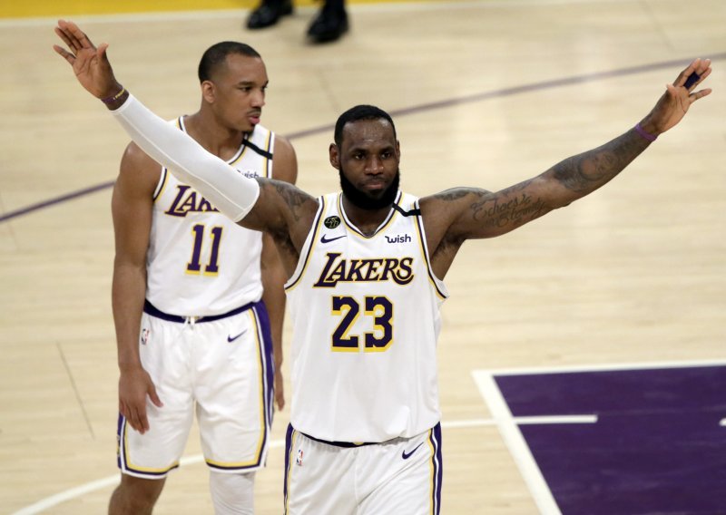 Pomutnja u Lakersima; LeBron James i suigrači odmah poslani u karantenu i sve ih testiraju na koronavirus