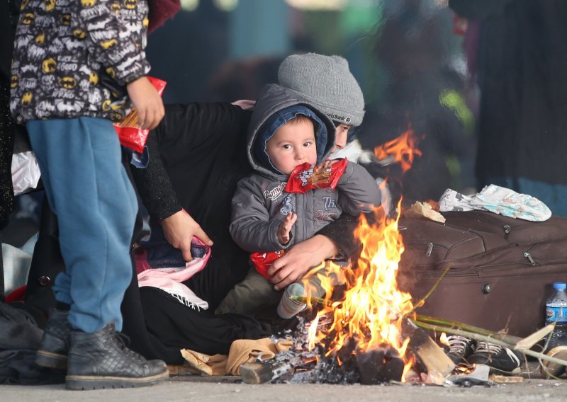 Nevladina udruga za ljudska prava traži da Atena osobodi migrantsku djecu iz 'ilegalnog pritvora'