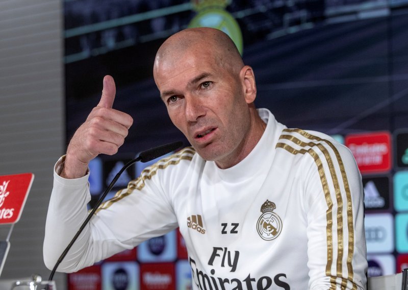 Zinedine Zidane napušta klupu Reala, a europski velikan jedva je dočekao ovakav rasplet; poznato je i koliko će zarađivati u novom klubu