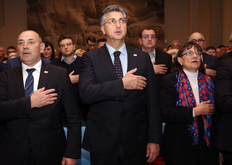 Plenković: Pripremamo poticajnu mjeru za povratak naših ljudi iz inozemstva