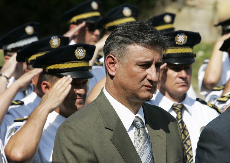 Karamarko primirio pirotehničare