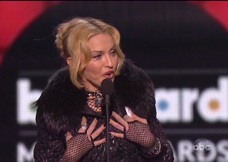 Pearl Jam, Miley Cyrus i Madonna otkazali koncerte, a zbog koronavirusa upitna je i Coachella