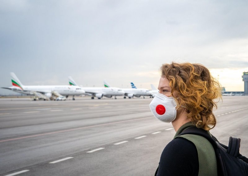 Koronavirus i gadgeti: Na ove stvari pripazite na aerodromima