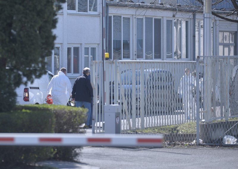 Pedesetak zaposlenika Fonda za zaštitu okoliša poslano kućama, kolegica je bila u doticaju sa zaraženim frizerom