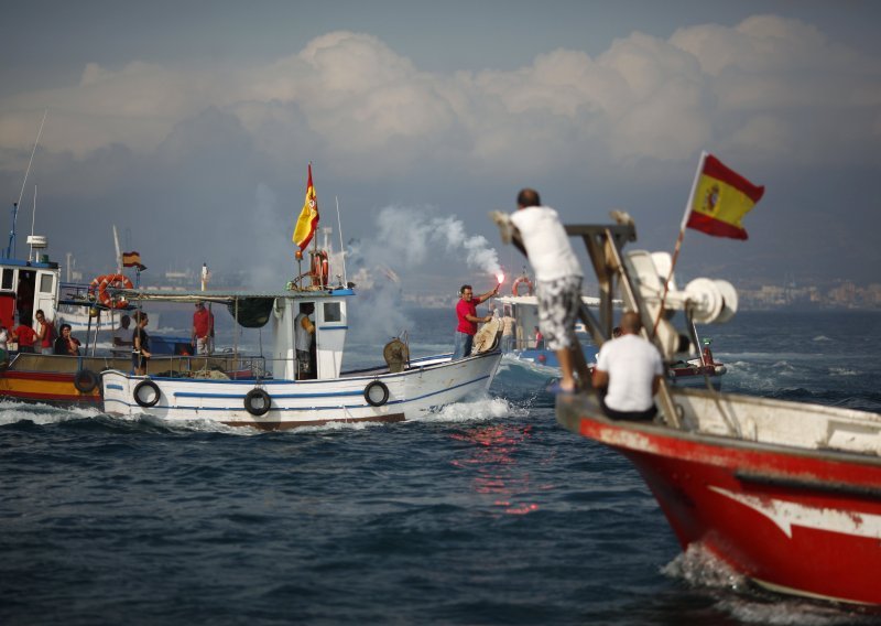 Pobuna španjolskih ribara zbog umjetnog grebena na Gibraltaru