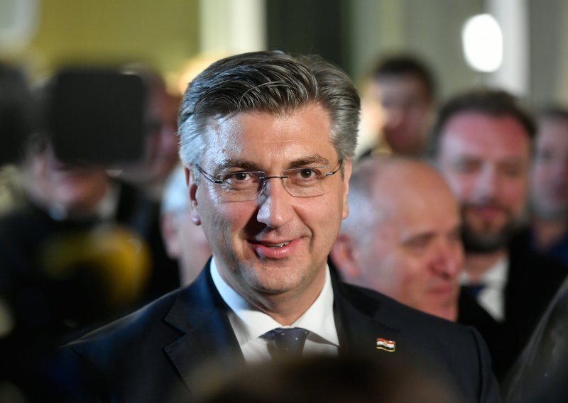 Plenković negativan na koronavirus, testiranje će sam platiti