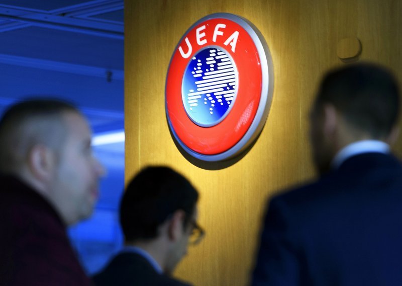 Svi ljubitelji nogometa s nestrpljenjem čekaju utorak i Uefinu odluku kada će se održati Euro