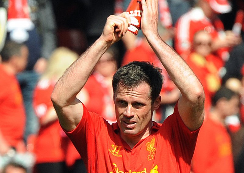 Legenda Liverpoola Carragher oštro se okomila na Lovrena, a prisjetila se i jednog međusobnog okršaja: Da, stalno radi istu grešku!