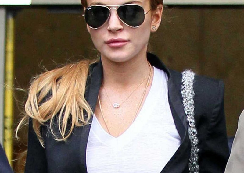 Lindsay Lohan mogla bi glumiti u petom 'Mrak filmu'