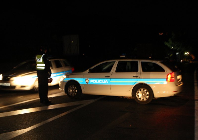 Opljačkani taksist iz Makarske preminuo u kolima Hitne pomoći