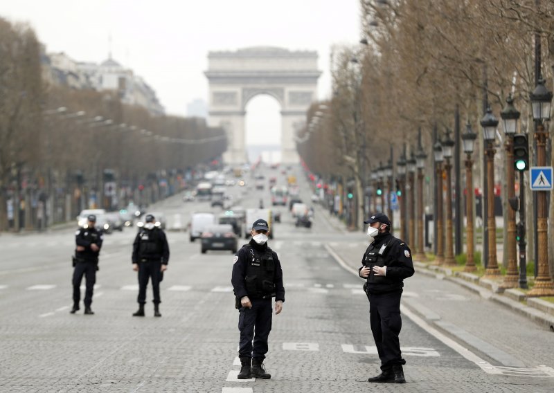 Najmrtonosniji dan u Francuskoj, prijeđena granica od 3000 umrlih