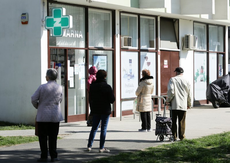 Nove mjere zaštite od širenja epidemije: Ljekarnici od subote provjeravaju je li vam propisana samoizolacija