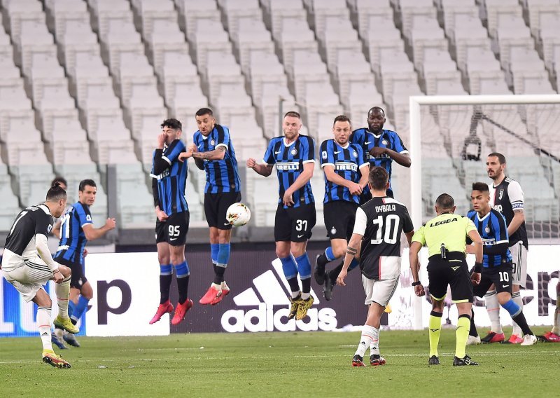 Ovakve prognoze ne želi čuti ni jedan nogometni navijač u Italiji; stadioni će biti još dugo zatvoreni