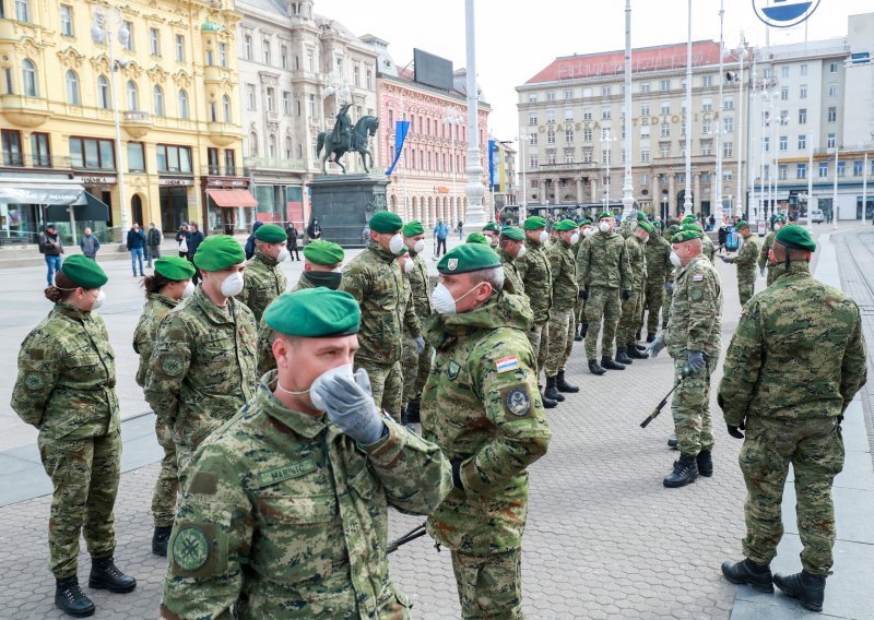 Tigrovi i Gromovi saniraju posljedice potresa u Zagrebu, pomažu i u bolnicama