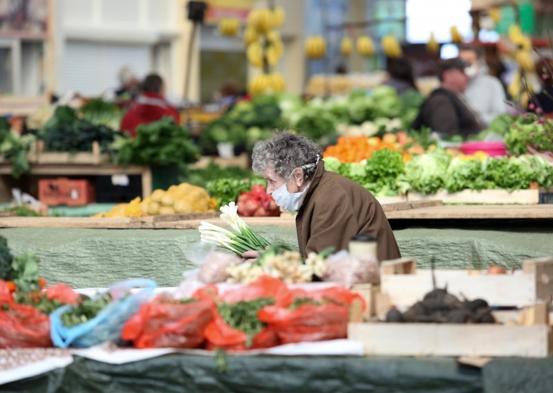Konzum će otkupljivati voće i povrće malih proizvođača koji su svoje proizvode prodavali na tržnicama