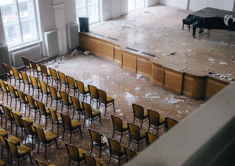 Pogledajte štetu od potresa u Hrvatskom glazbenom zavodu