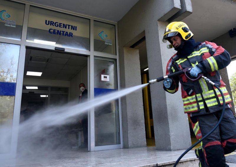 Crna Gora smjenjuje zapovjednika Mornarice, policija ga odvela u karantenu