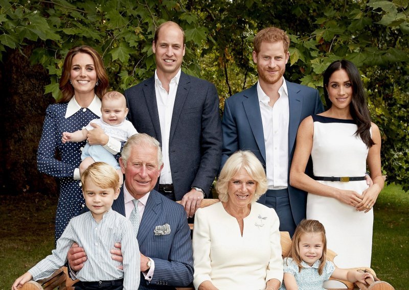 Princ Charles o svojoj je dijagnozi već pričao sa sinovima; Meghan zabranila Harryju da otputuje u London