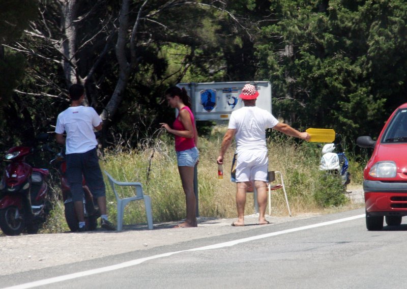 Objavljene upute za privatne iznajmljivače i OPG-ove; odgodu plaćanja mogu dobiti i porezni dužnici