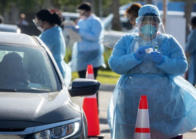 Grad Umag nabavio novi dodatni respirator i prijenosni krevet za pacijente s visokozaraznim bolestima