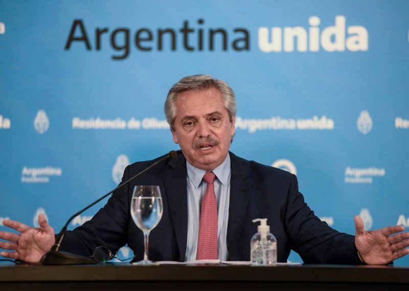 Argentinci će biti još dva tjedna pod mjerama ograničenja kretanja