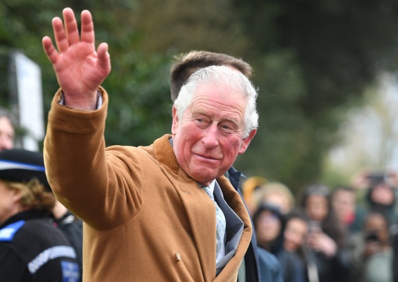 Princ Charles poslao dirljivu poruku nakon što je saznao da ima koronavirus