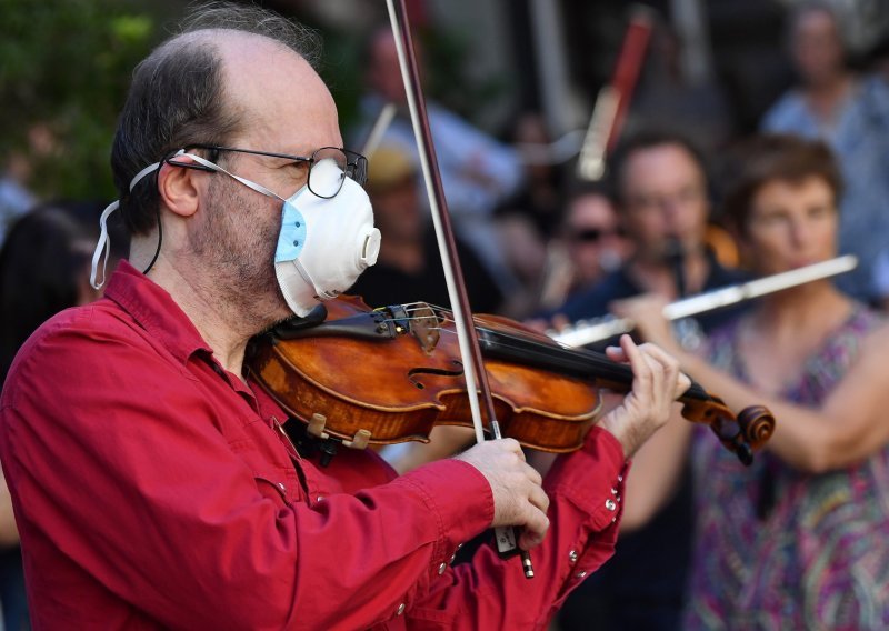 Glazbenici traže hitnu pomoć od EU: Dani izolacije pokazuju nam koliko su glazba i kultura važne