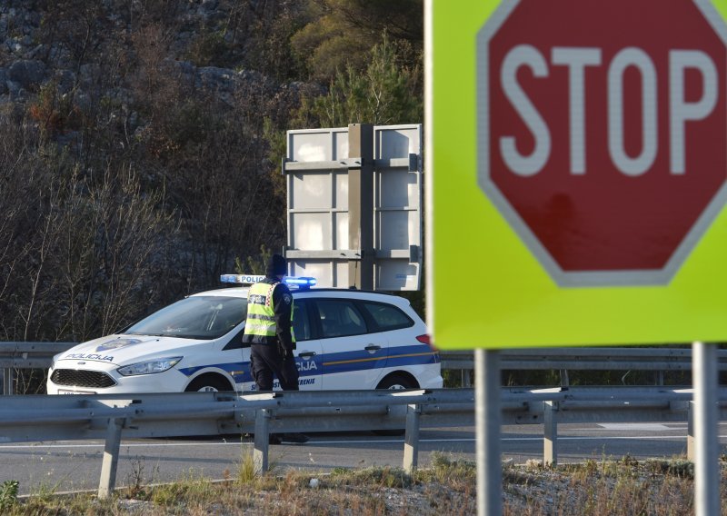 Probio rampu na na Kikovici, u vozilu pronađena droga