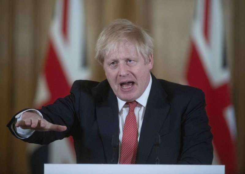 Britanski premijer Johnson 'klinički stabilan'