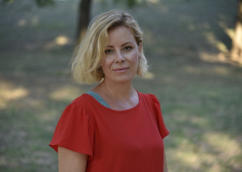 Korana Serdarević o knjizi zbog koje je postala čitateljica, ali i o romanu koji je 'živo čudo': Ništa što vam o njemu kažem ne može vas pripremiti na ono što vas unutra čeka