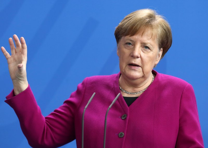 Merkel oštro protiv bučnih rasprava o smanjenju restriktivnih mjera