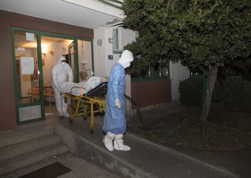 Split: Počelo prebacivanje štićenika iz Doma u karantenu na Duilovu