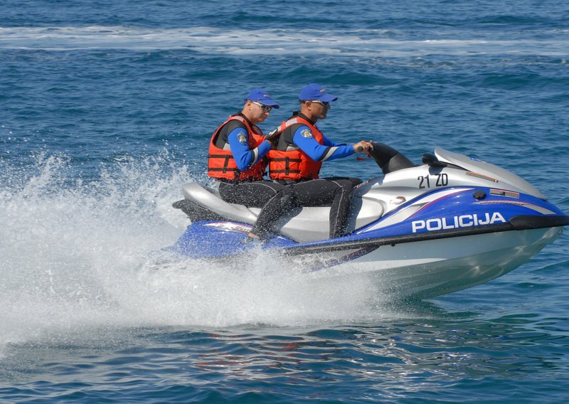 Vozač skutera ozlijeđen u sudaru s gliserom