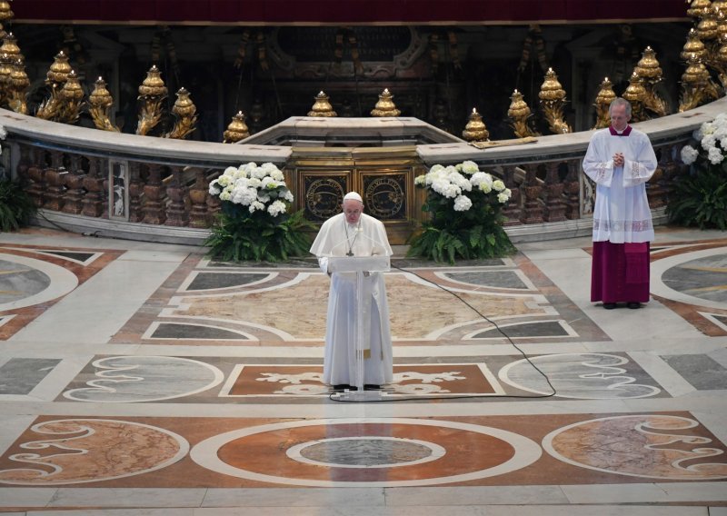 Papa Franjo uoči EU samita: Pomolimo se danas za Europu