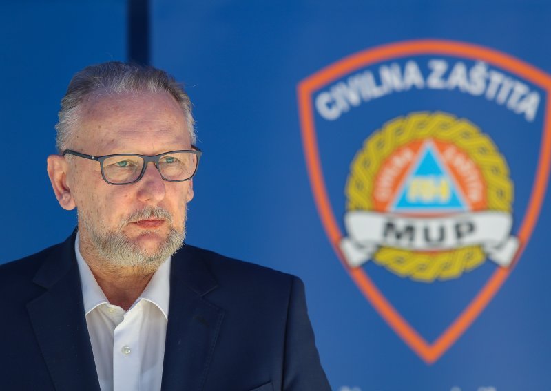 Božinović o incidentu na Sirobuji: Policija intenzivno radi i sigurno će biti osoba koje će biti procesuirane