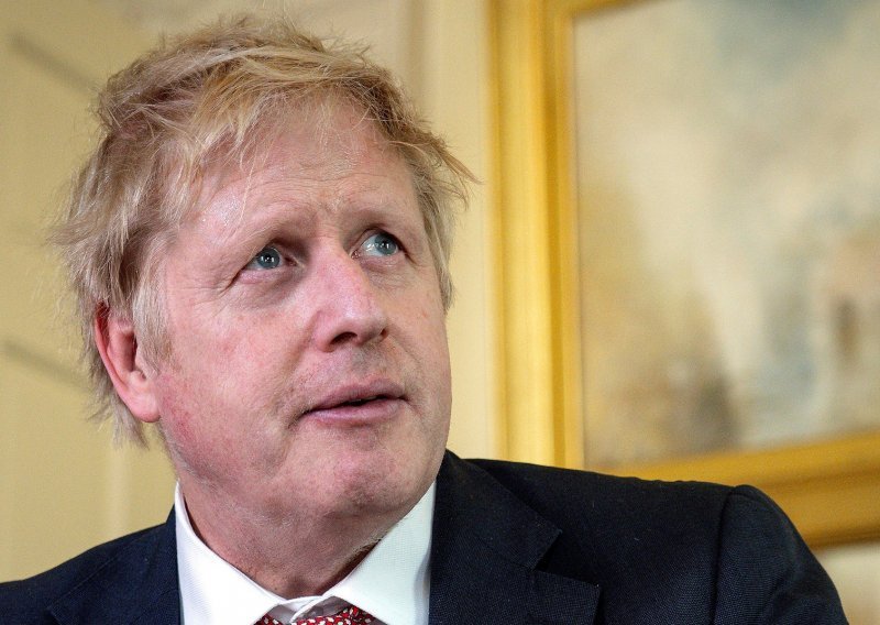 Boris Johnson vratio se u Downing Street nakon oporavka od covida-19
