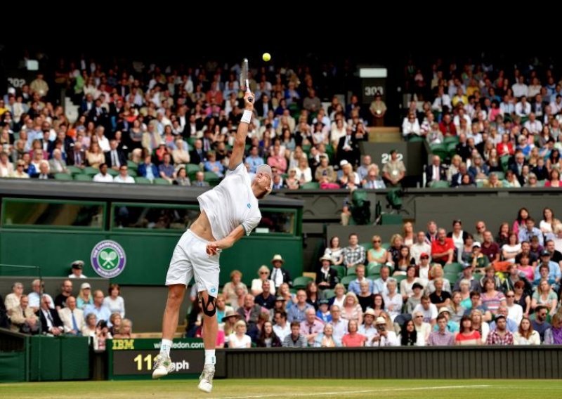 Zlostavljanje poslije poraza u Wimbledonu