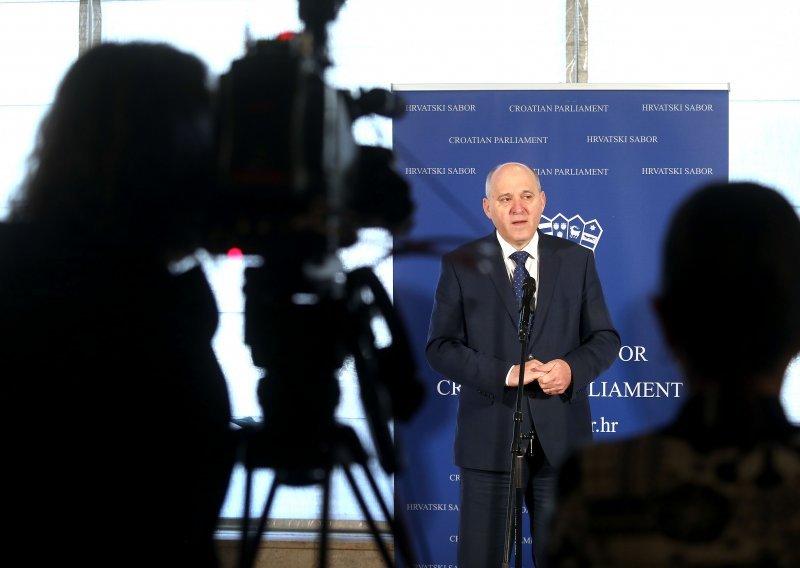 Bačić: Dosadašnji model upravljanja krizom je dobar i efikasan