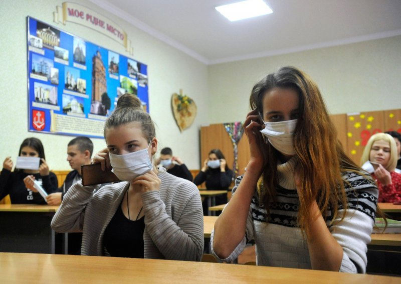 Pod kontroliranim uvjetima i uz posebne mjere zaštite, državna matura ipak u lipnju? Evo što kažu ravnatelji