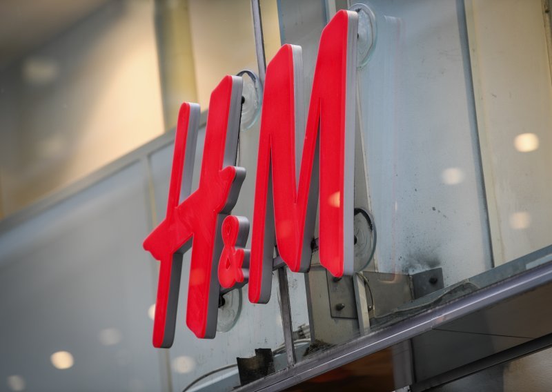 H&M krenuo s proizvodnjom zaštitne odjeće i maski za švedski zdravstveni sustav