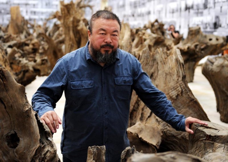 Vlasti naredile rušenje studija Ai Weiweija